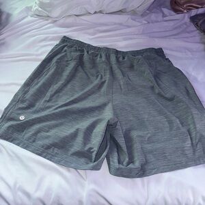 Lululemon 7” Pace Breaker Shorts with liner XXL